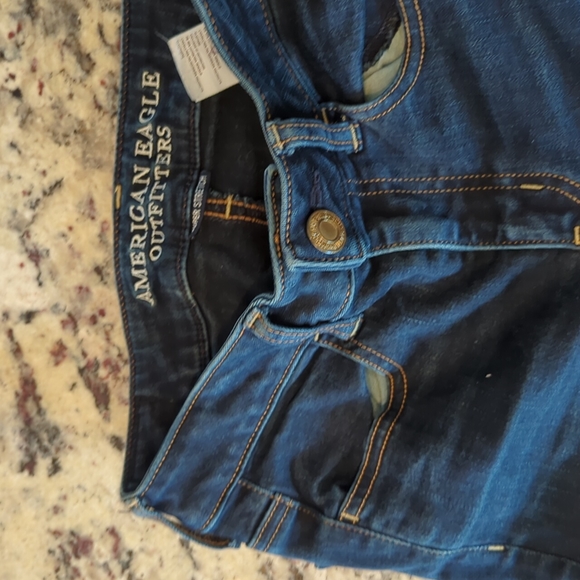 American Eagle Super Stretch jeans, woman's, size 2short - Picture 2 of 3